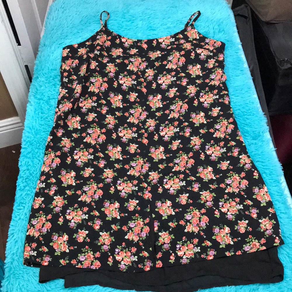 FOREVER 21 SHORT DRESS